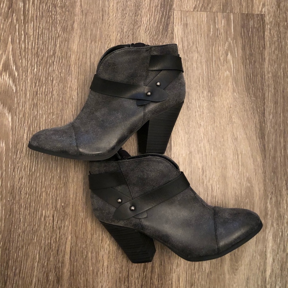 Women’s ankle boots